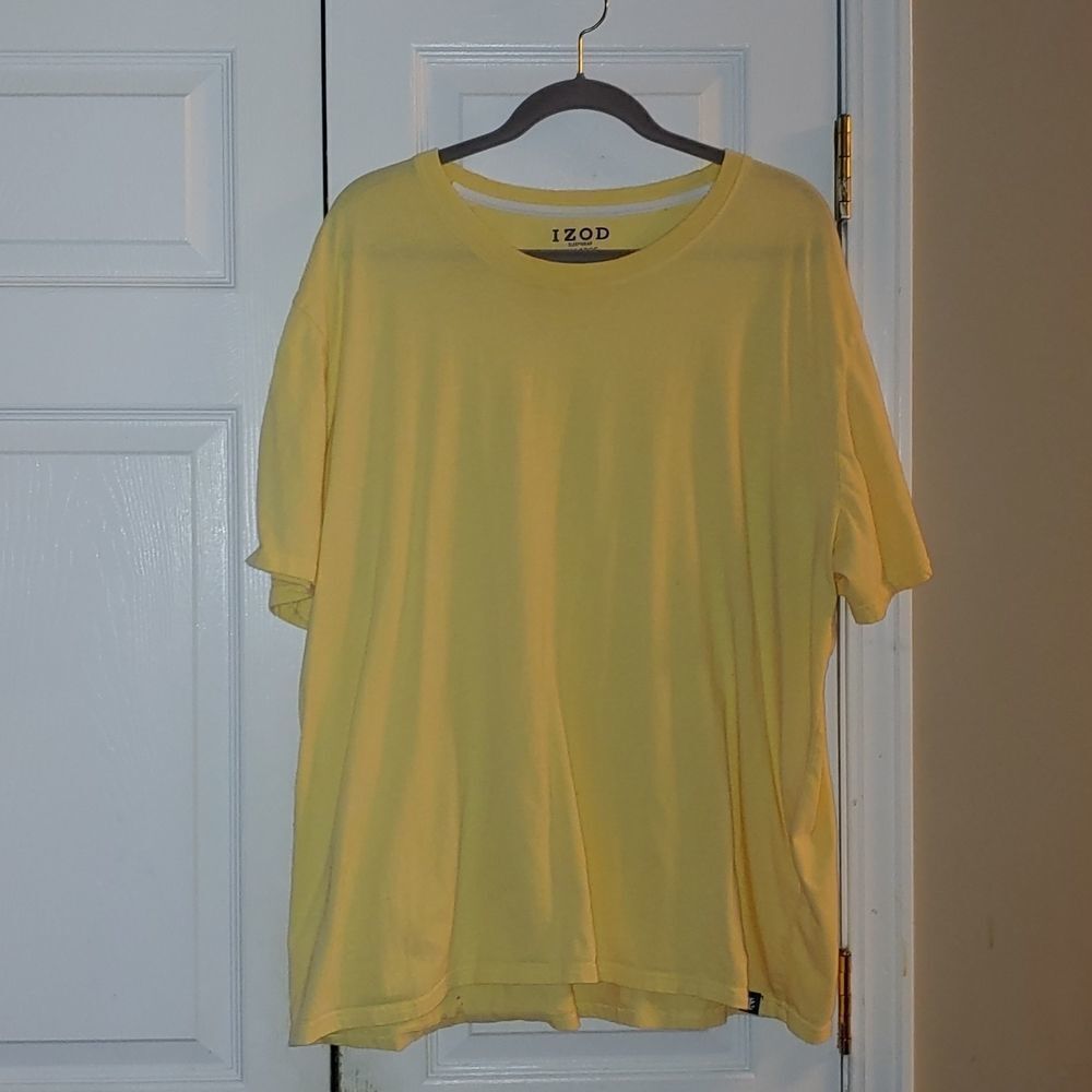 Izod Yellow short sleeve sleepwear shirt Sz XXL EUC